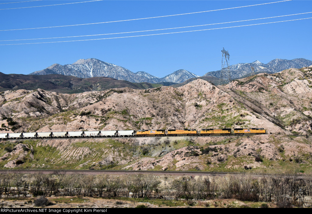 4 UP SD70Ms EB on the Old SP Line through Cajon Pass